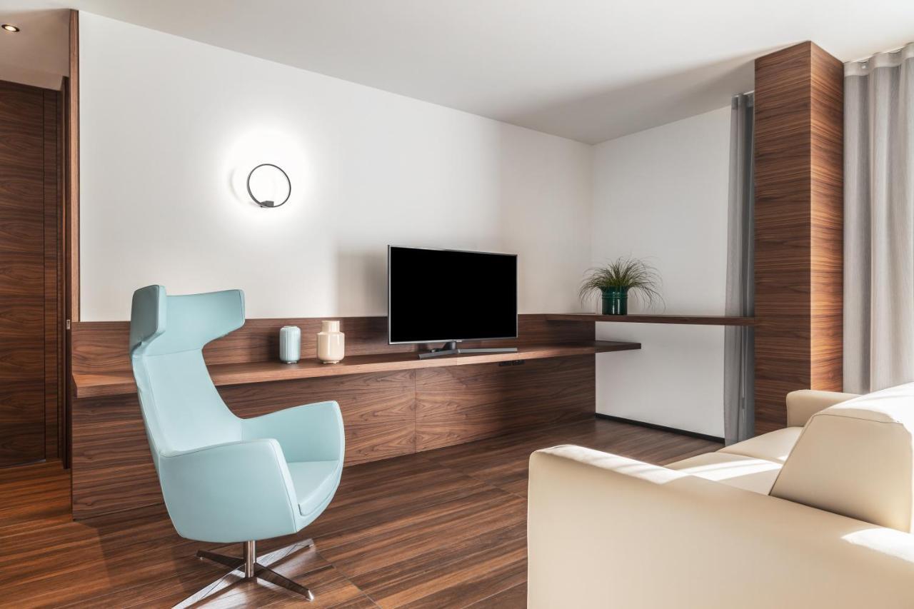 Essence - Charming Suites Riva del Garda Exterior photo
